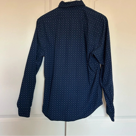 Express Men’s Blue Patterned Button Up - Medium. - Picture 4 of 10